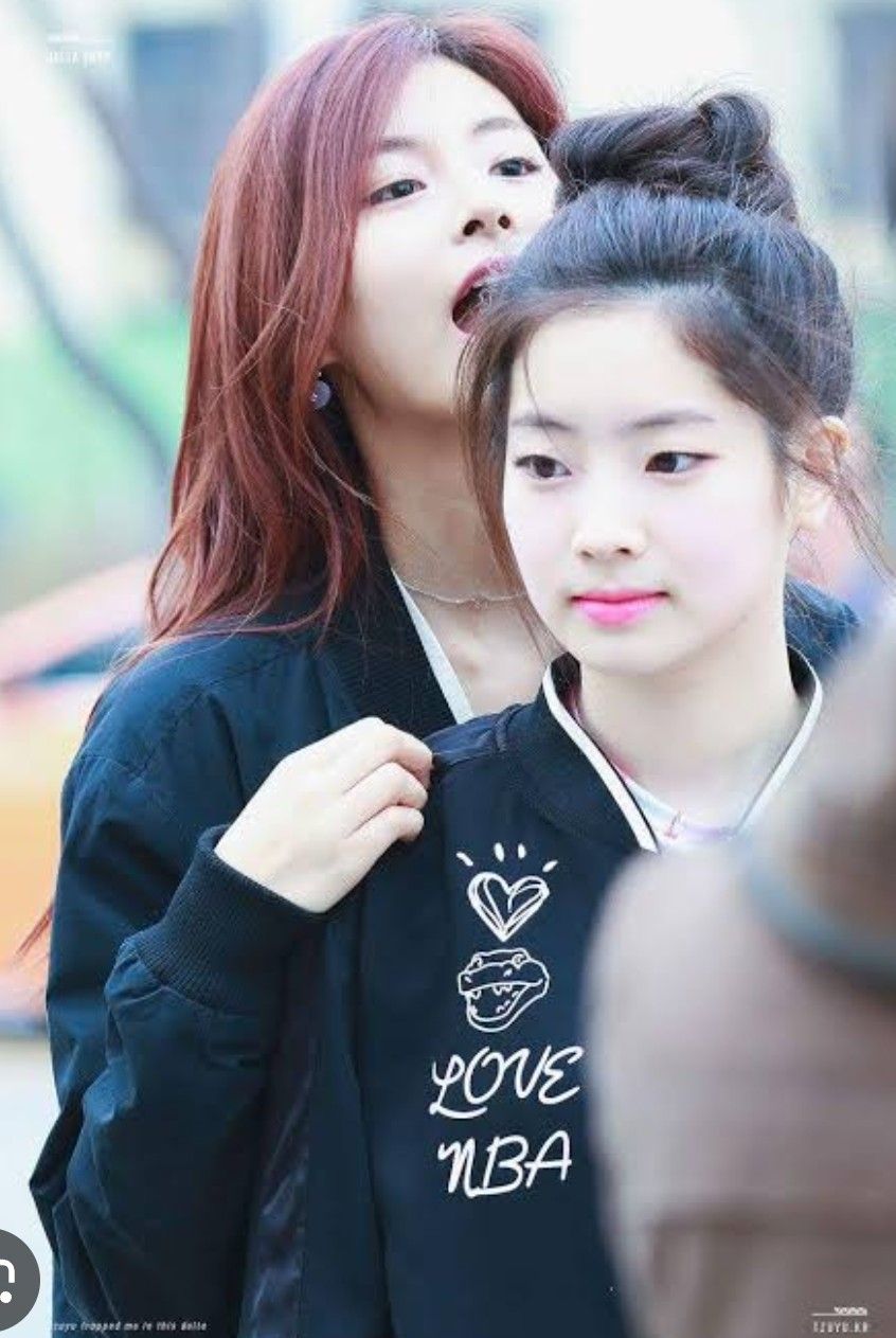 Latest photo of Tzuyu (TWICE)