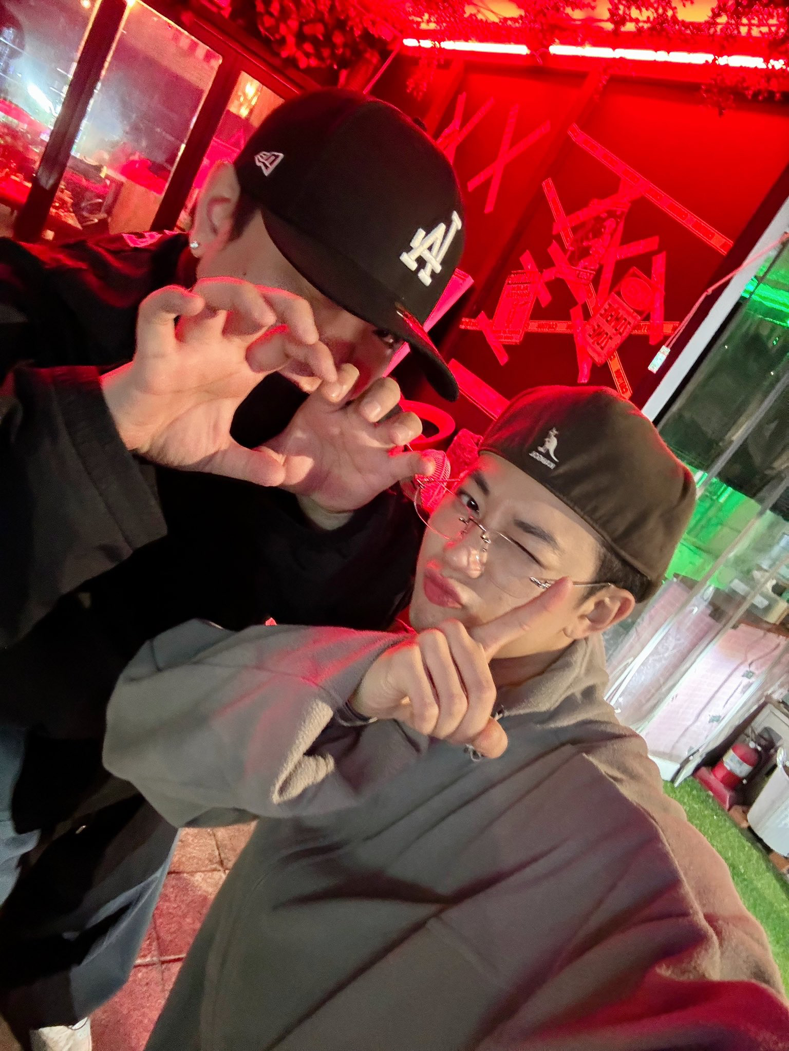 Latest photo of iKON
