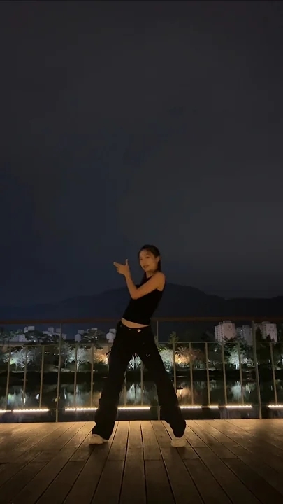 Foto aktivitas terbaru SECRET NUMBER