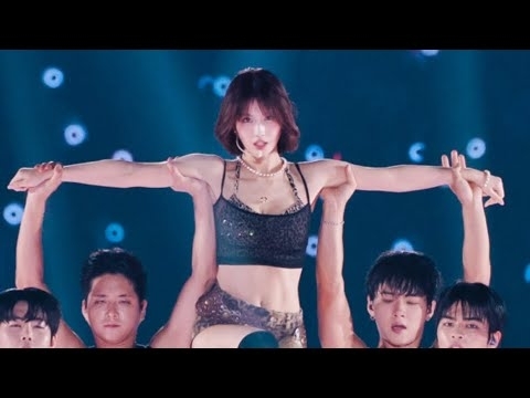 모모 (TWICE)의 비하인드 컷