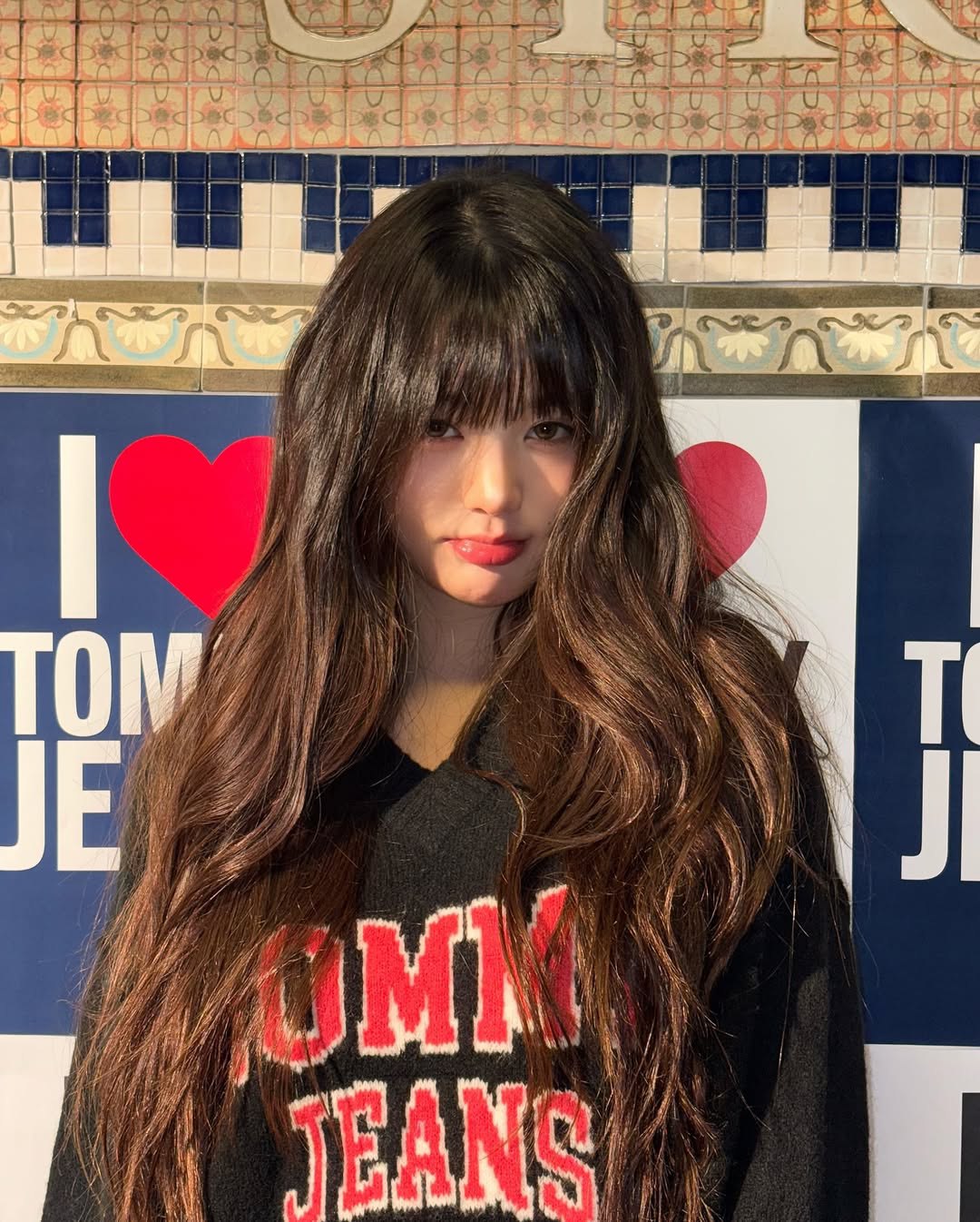 Recent activity shot of Jang Wonyoung (IVE)