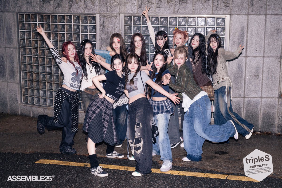 A moment captured by tripleS's fan
