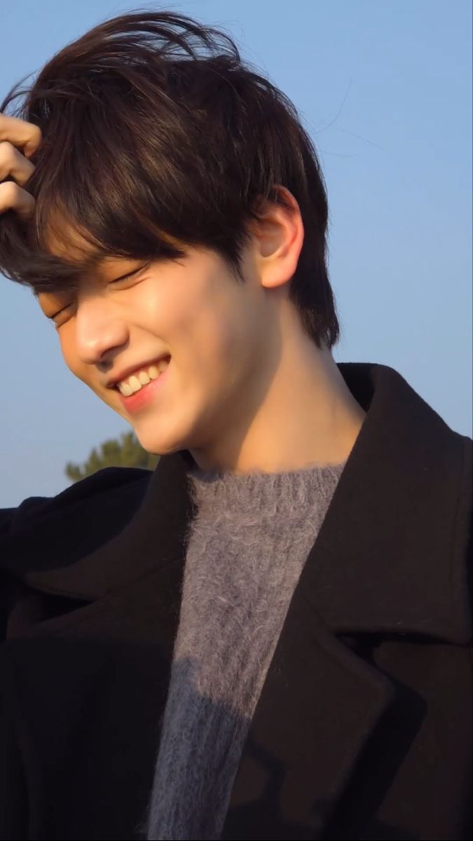 秀彬 (TOMORROW X TOGETHER)社区今天最受欢迎的壁纸