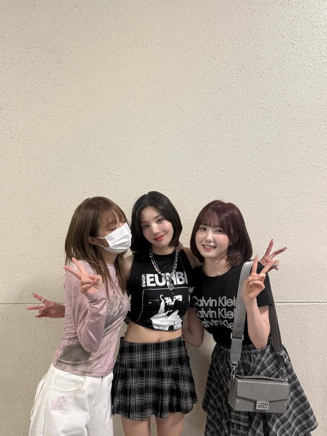 Behind-the-scenes cut of IZ*ONE