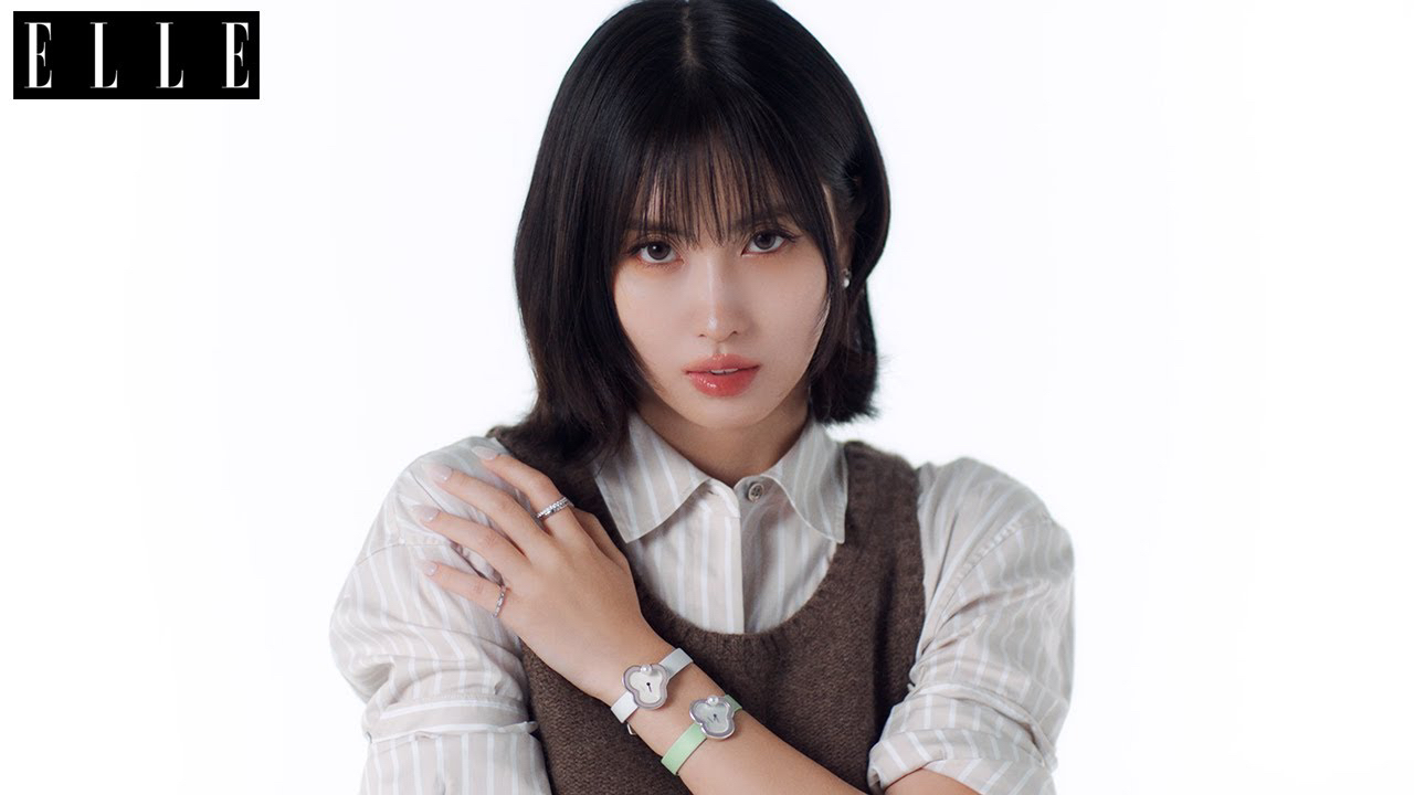 Recent activity shot of Momo (TWICE)
