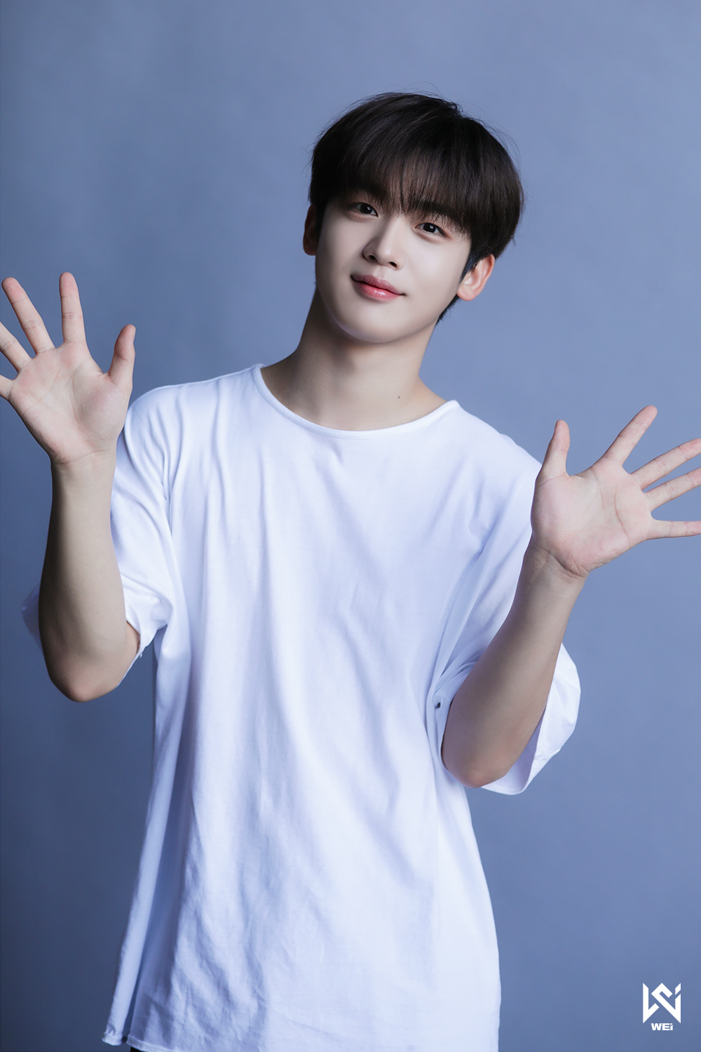 Behind-the-scenes cut of Kim Yohan (WEi)