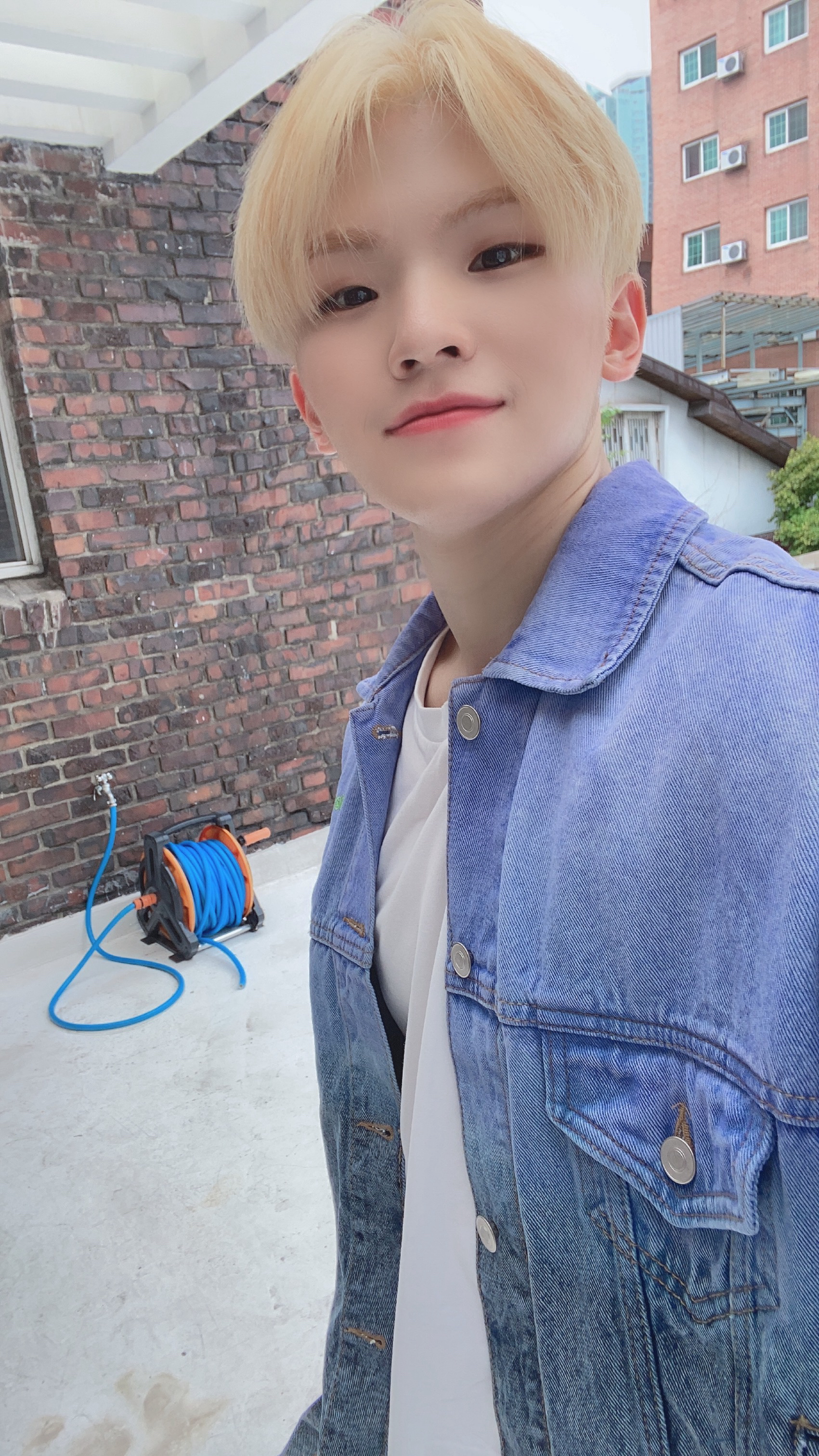 Latest photo of Woozi (SEVENTEEN)