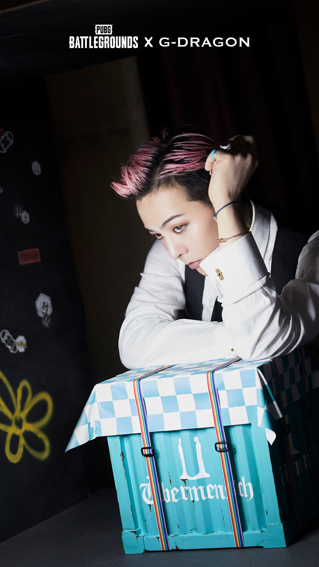 Foto aktivitas terbaru G-DRAGON (BIGBANG)