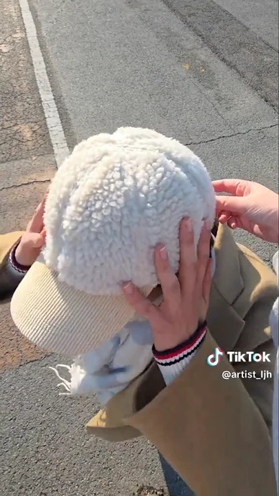 A moment captured by Lee Jinhyuk's fan