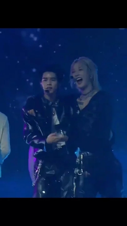 A heartfelt wallpaper shared by Hu Yetao (NexT1DE)'s fans