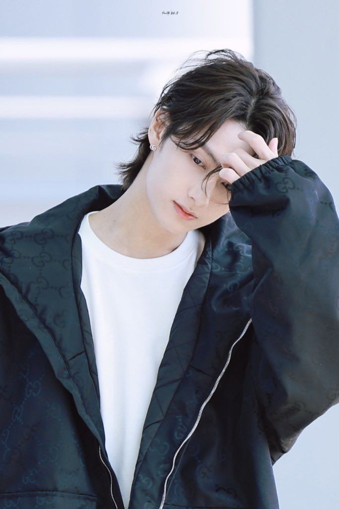 Behind-the-scenes cut of Jun (SEVENTEEN)