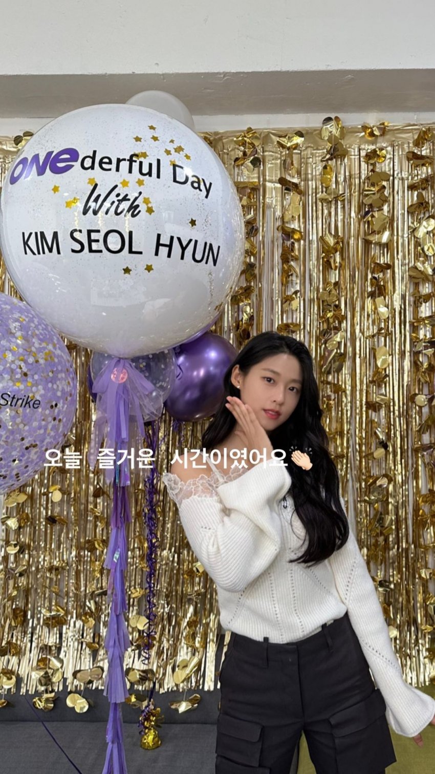 The most beloved wallpaper among Seolhyun (AOA)'s fans