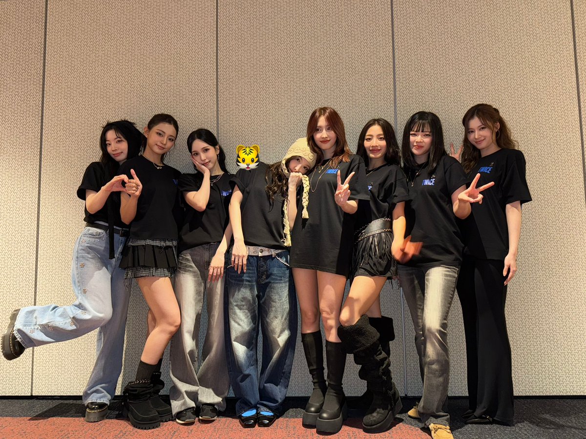 Momen yang diabadikan oleh penggemar TWICE