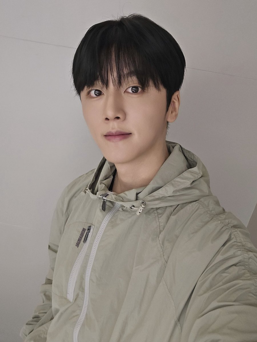 A moment captured by SF9's fan