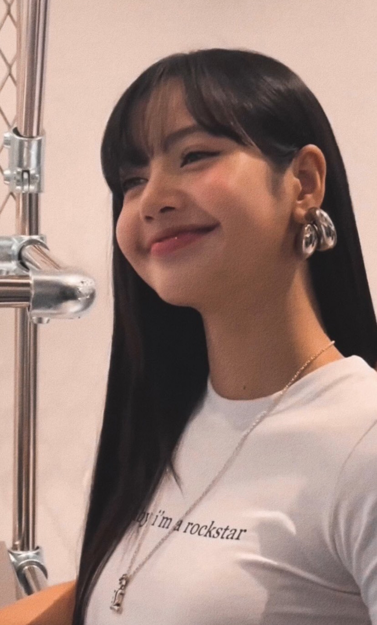 Fandom-recommended wallpaper image of Lisa (BLACKPINK)