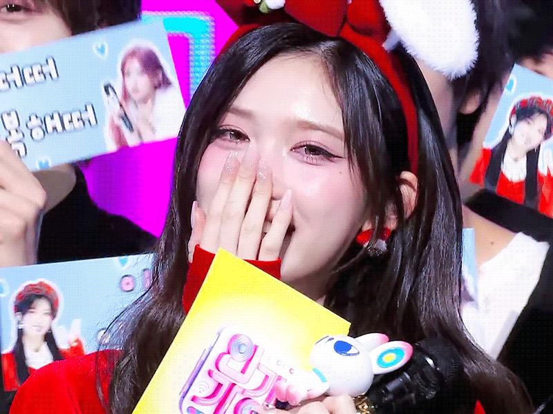 A moment captured by Leeseo (IVE)'s fan