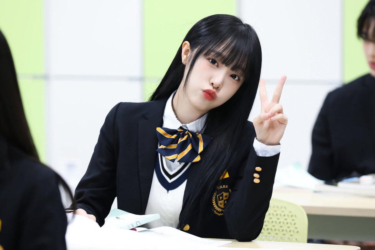A moment captured by Choi Yena's fan