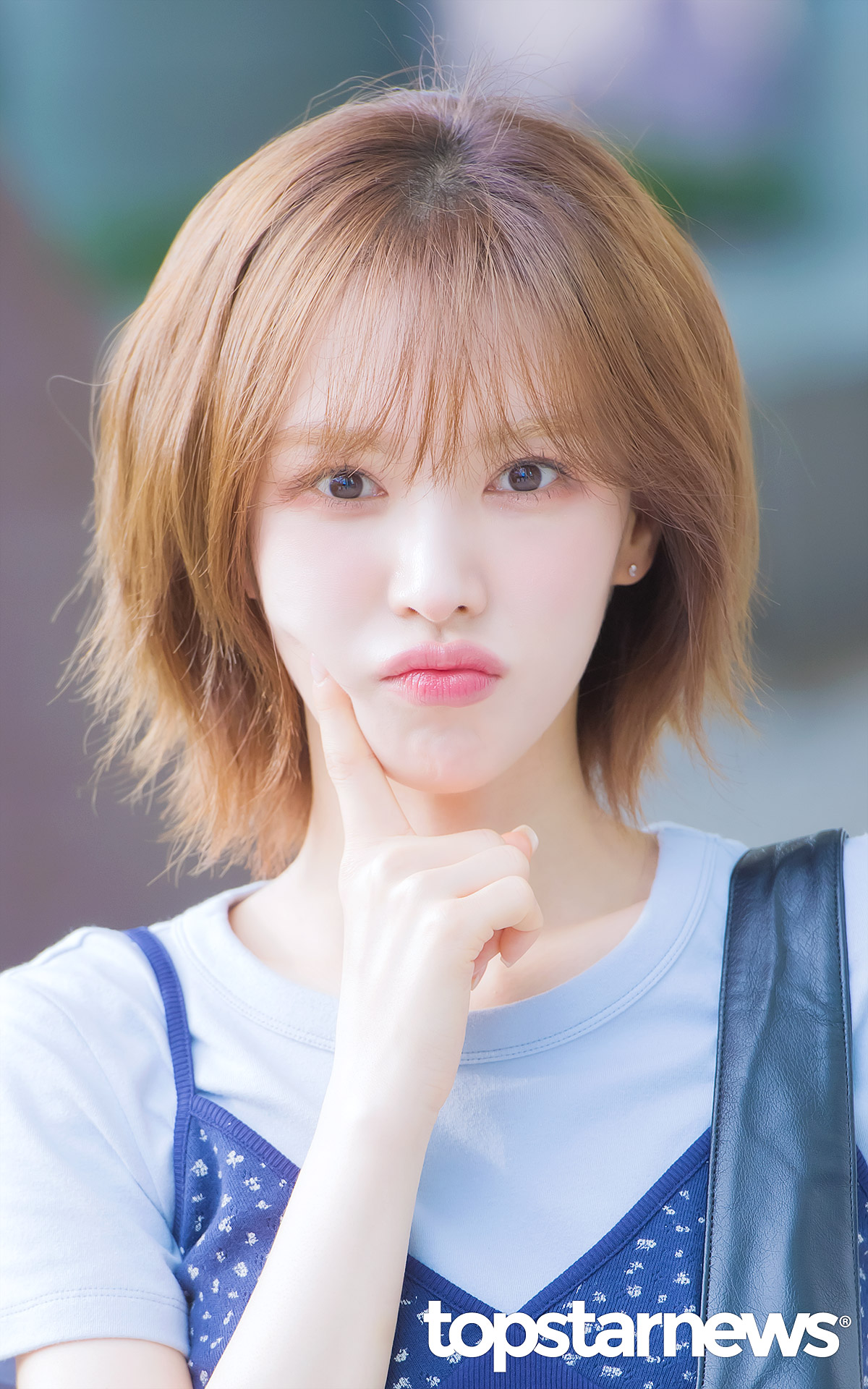Behind-the-scenes cut of Wendy (Red Velvet)