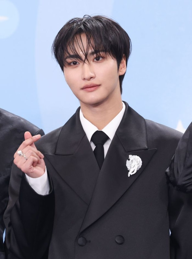 Behind-the-scenes cut of Seonghwa (ATEEZ)