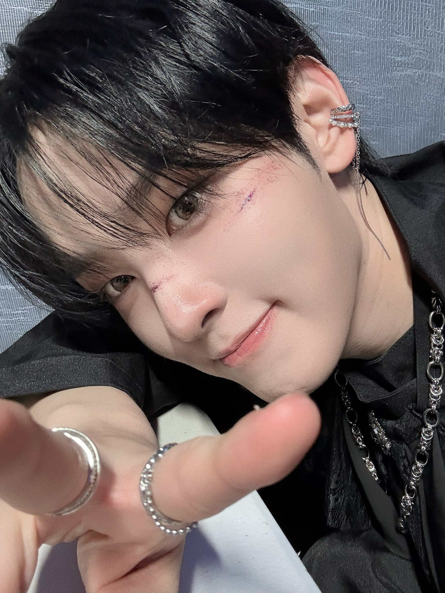 Behind-the-scenes cut of Hyunsik (XODIAC)