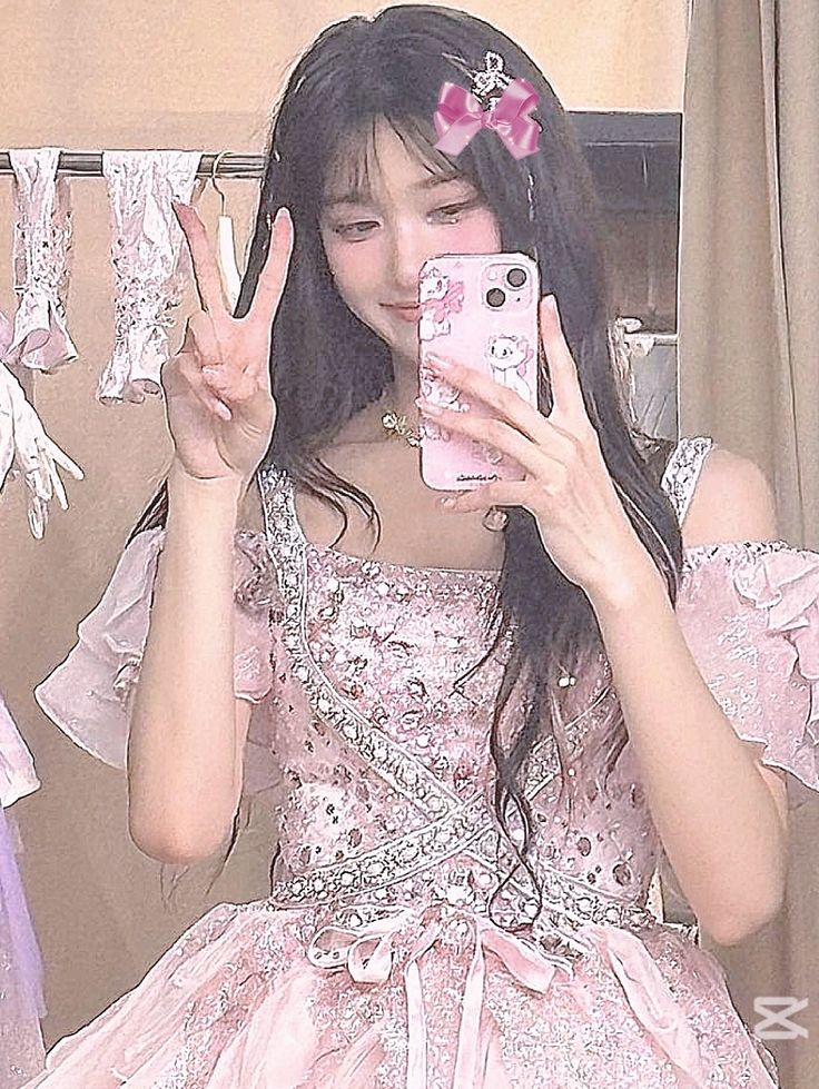 イソ (IVE)の舞台裏ショット