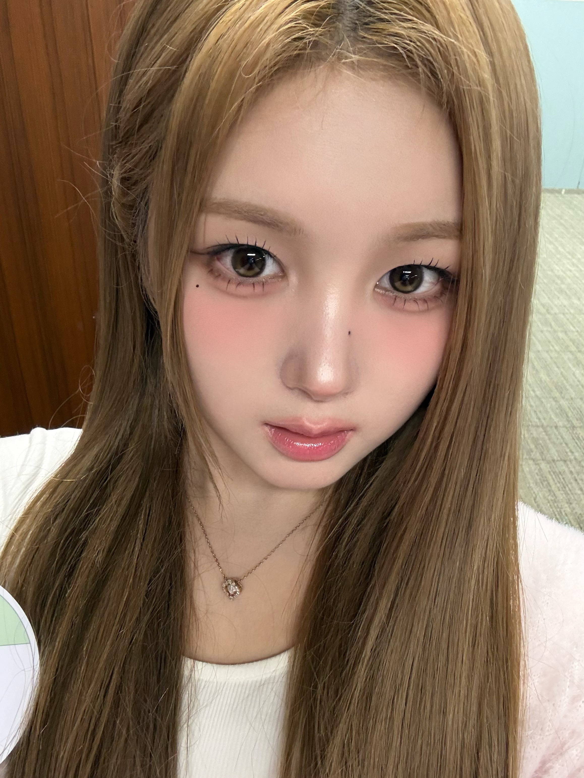 Behind-the-scenes cut of Joobin (tripleS)