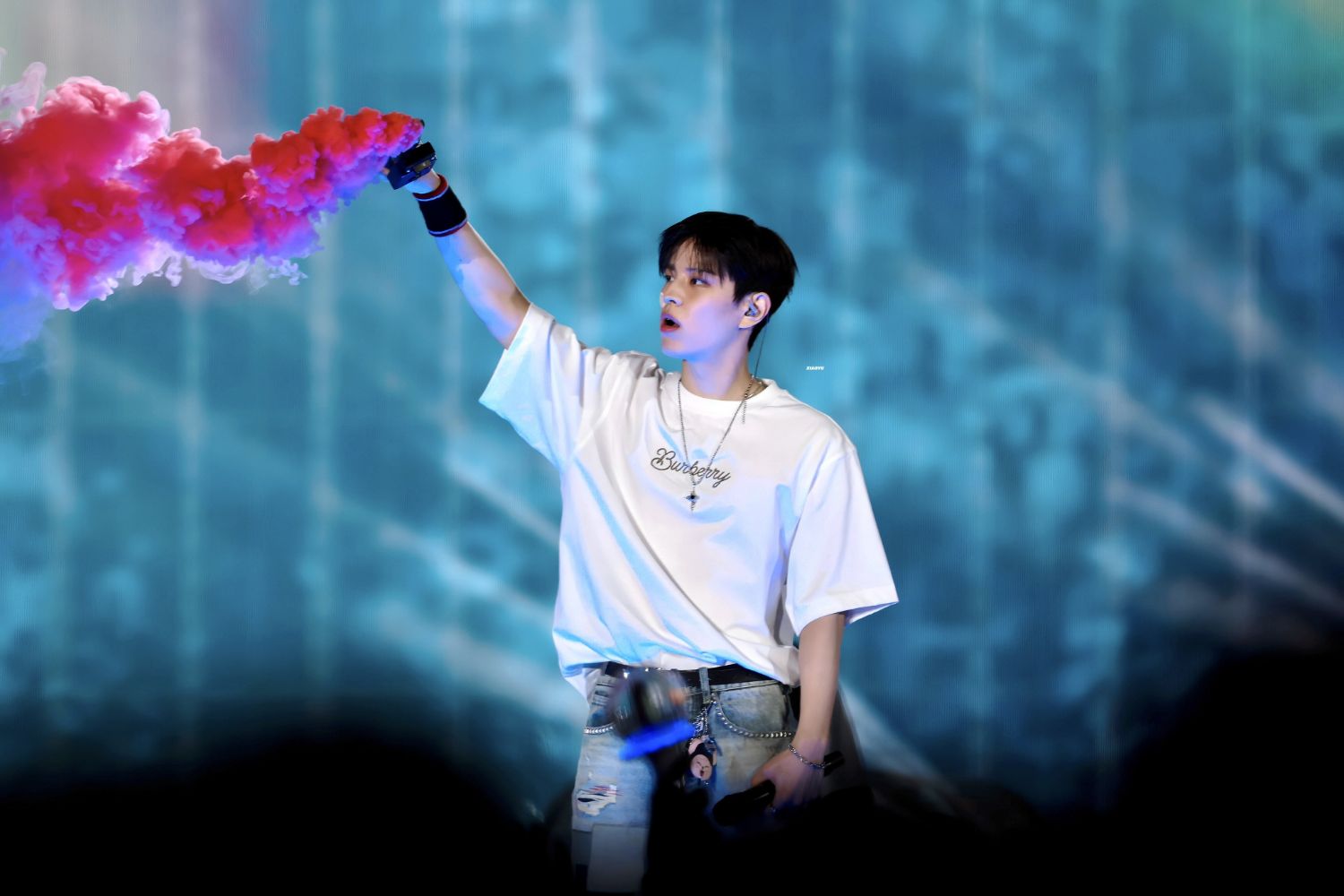 A moment captured by Stray Kids's fan