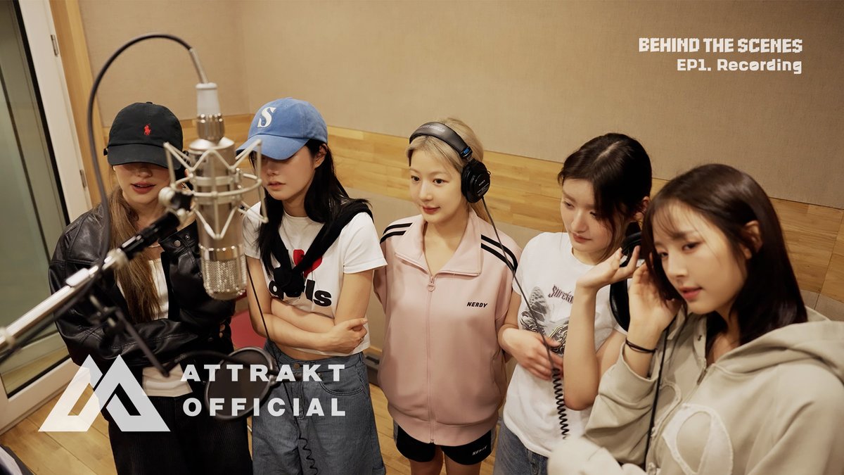 Latest photo of FIFTY FIFTY