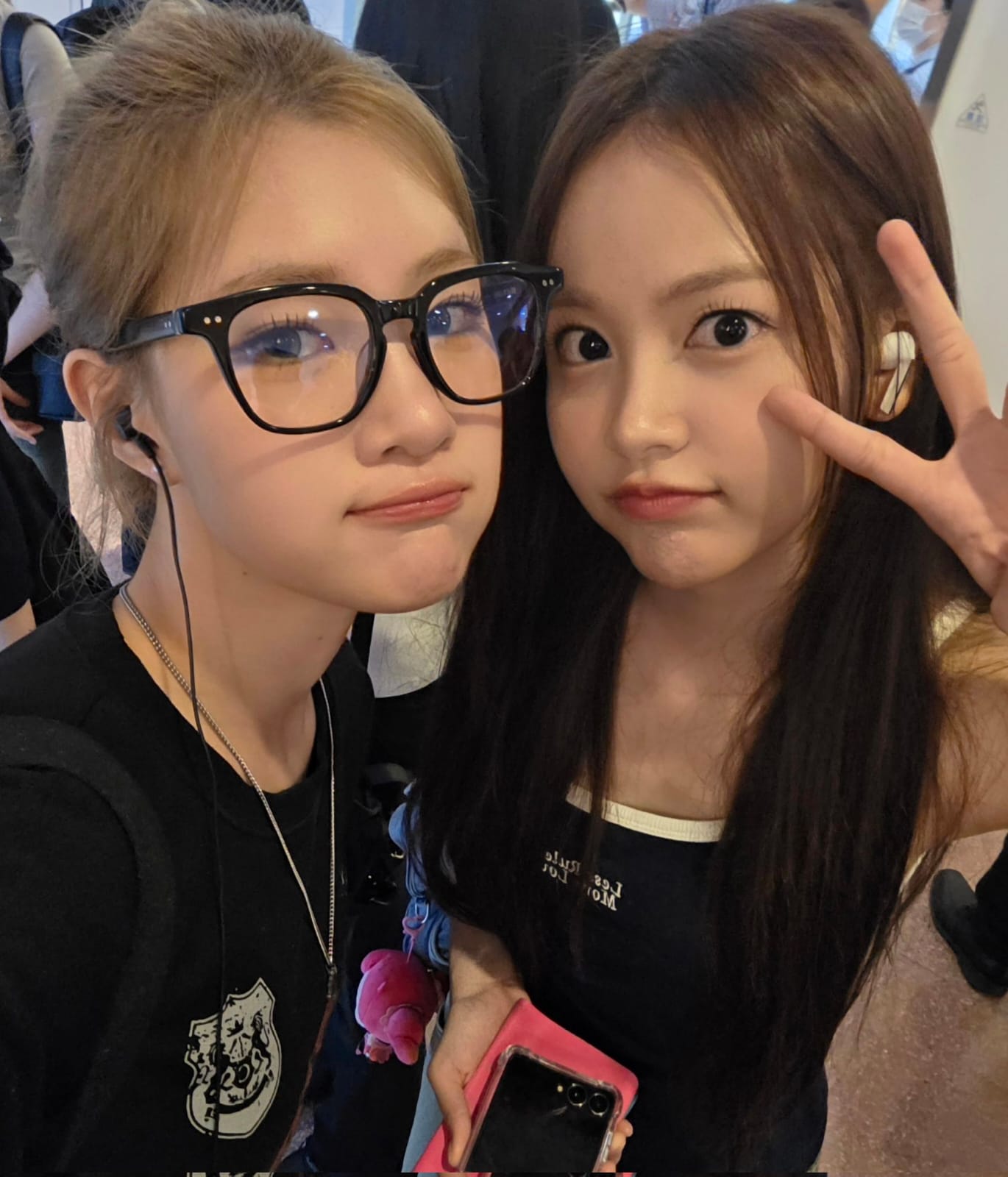 Behind-the-scenes cut of Carmen (Hearts2Hearts)