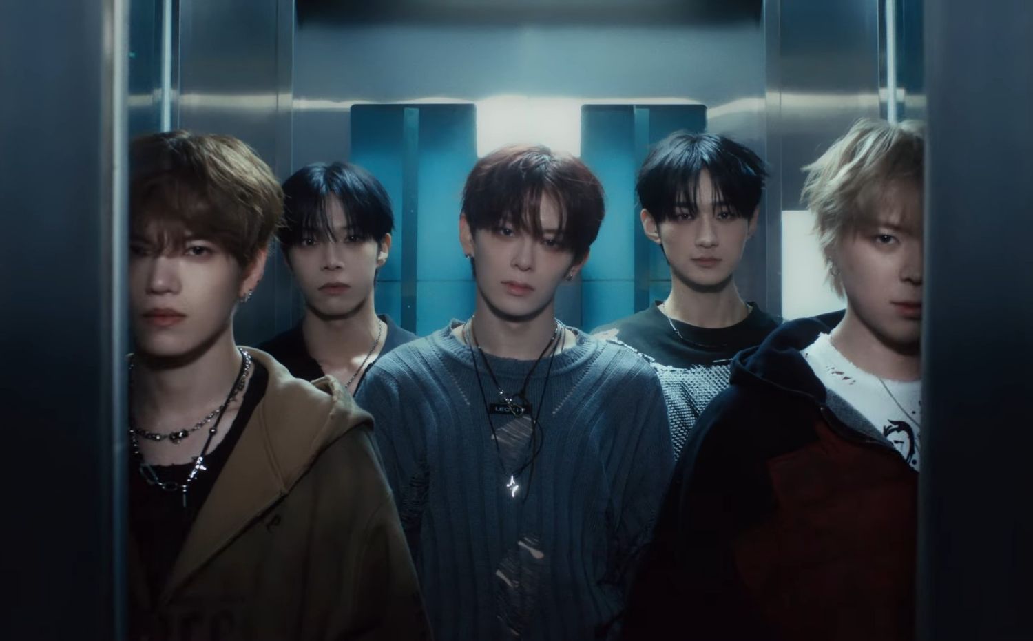 Recent activity shot of VERIVERY