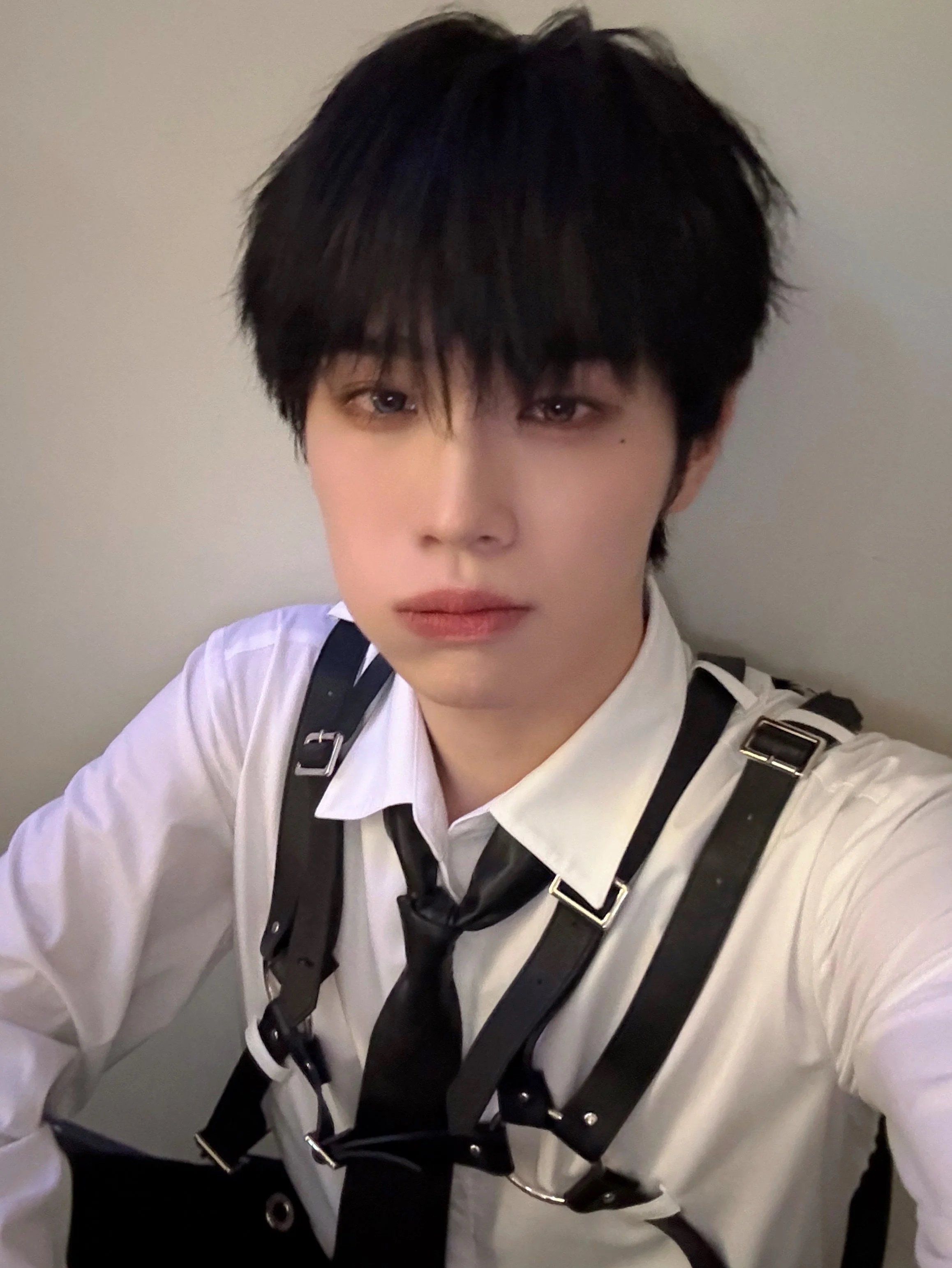 Recent activity shot of Kim Taerae (ZEROBASEONE)