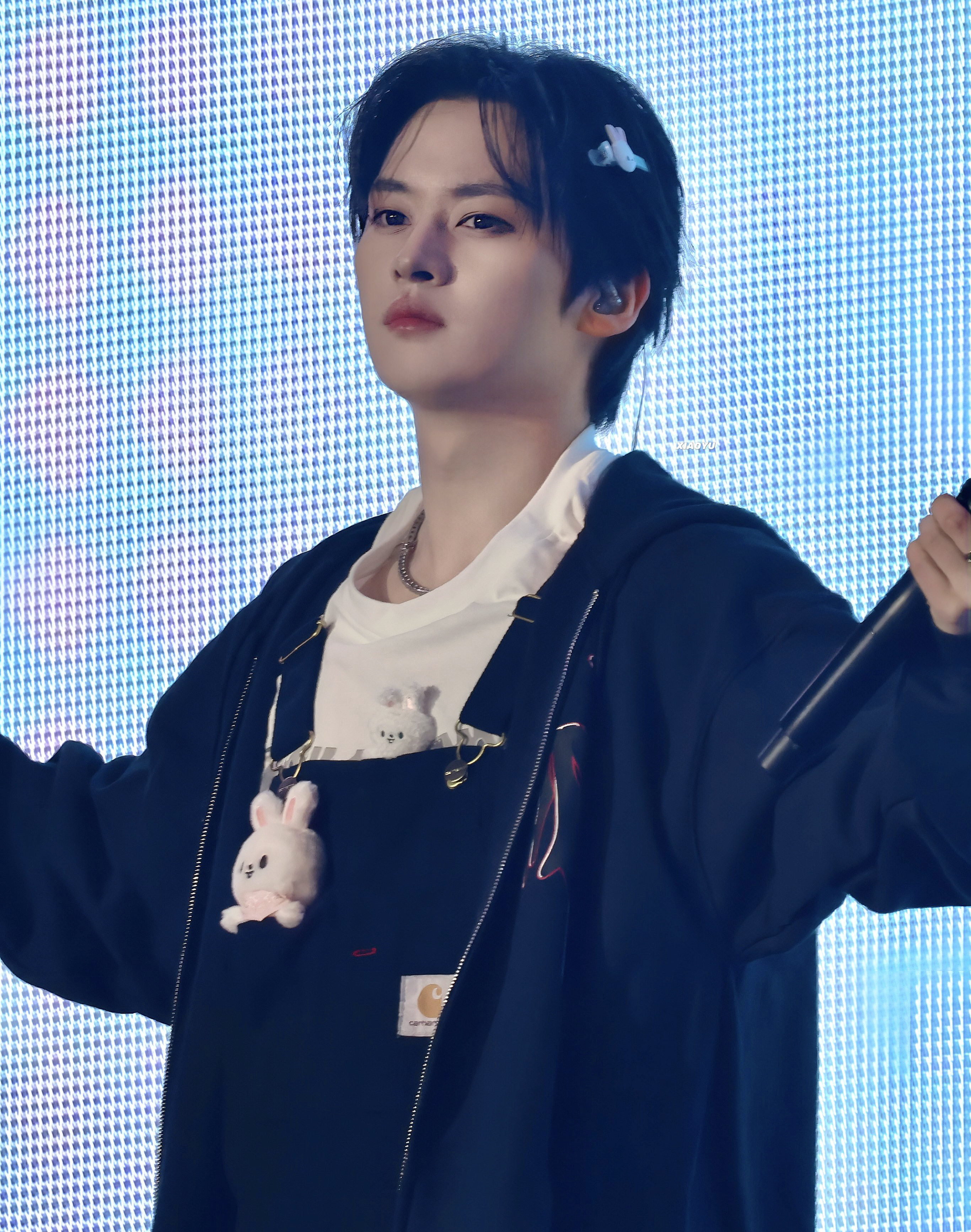 Behind-the-scenes cut of Lee Know (Stray Kids)