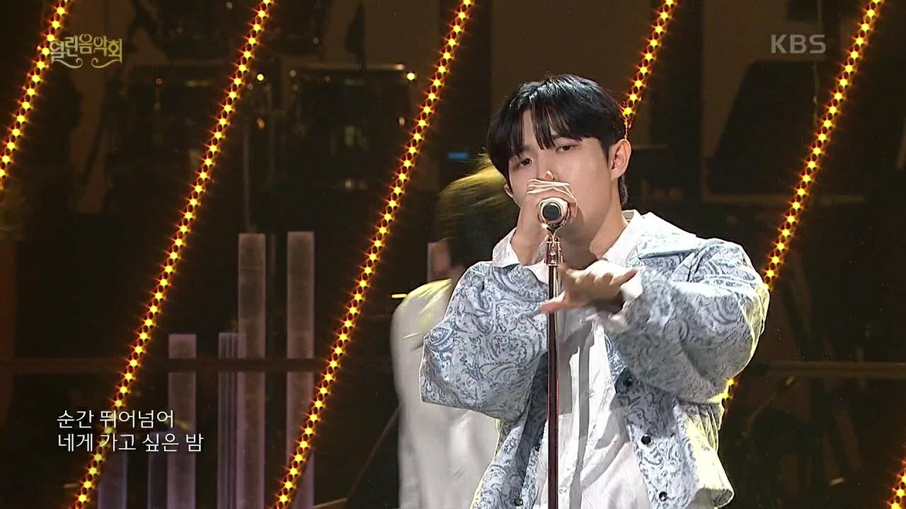 Behind-the-scenes cut of Kim Jaehwan