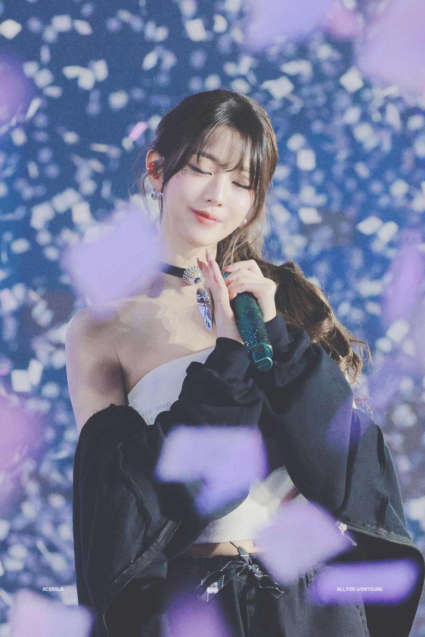 A moment captured by Jang Wonyoung (IVE)'s fan