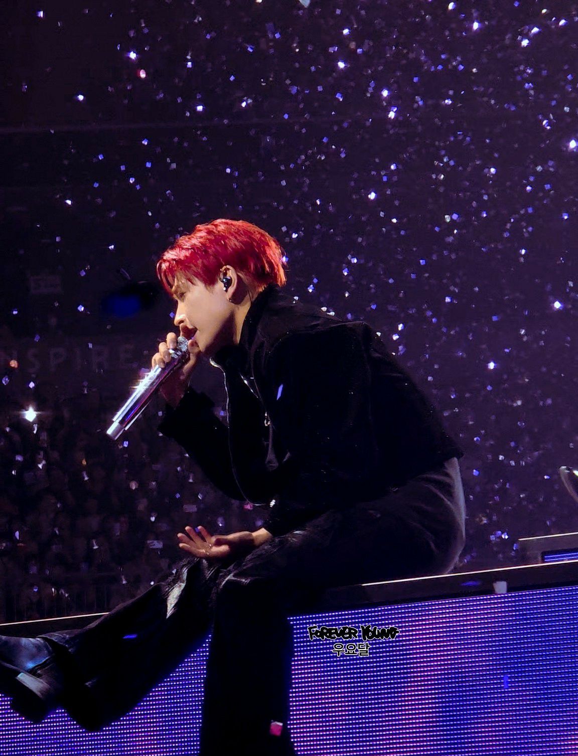 A moment captured by Hongjoong (ATEEZ)'s fan