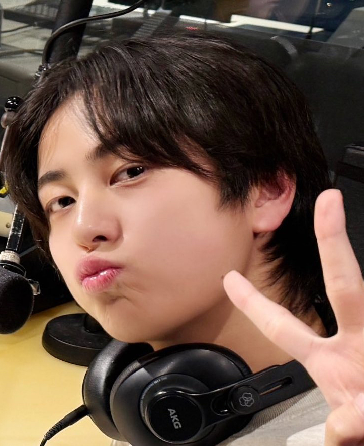 Behind-the-scenes cut of Taki (&TEAM)