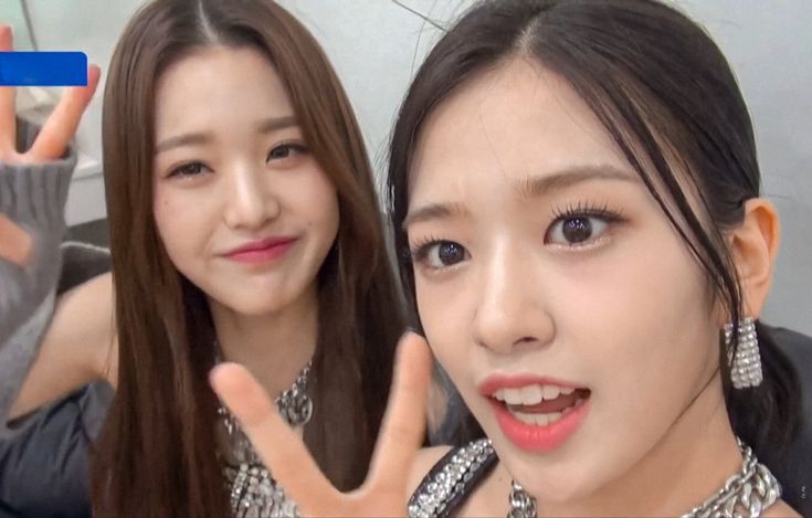 Recent activity shot of Jang Wonyoung (IVE)