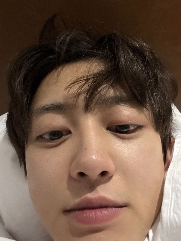 Recent activity shot of Chanyeol (EXO)