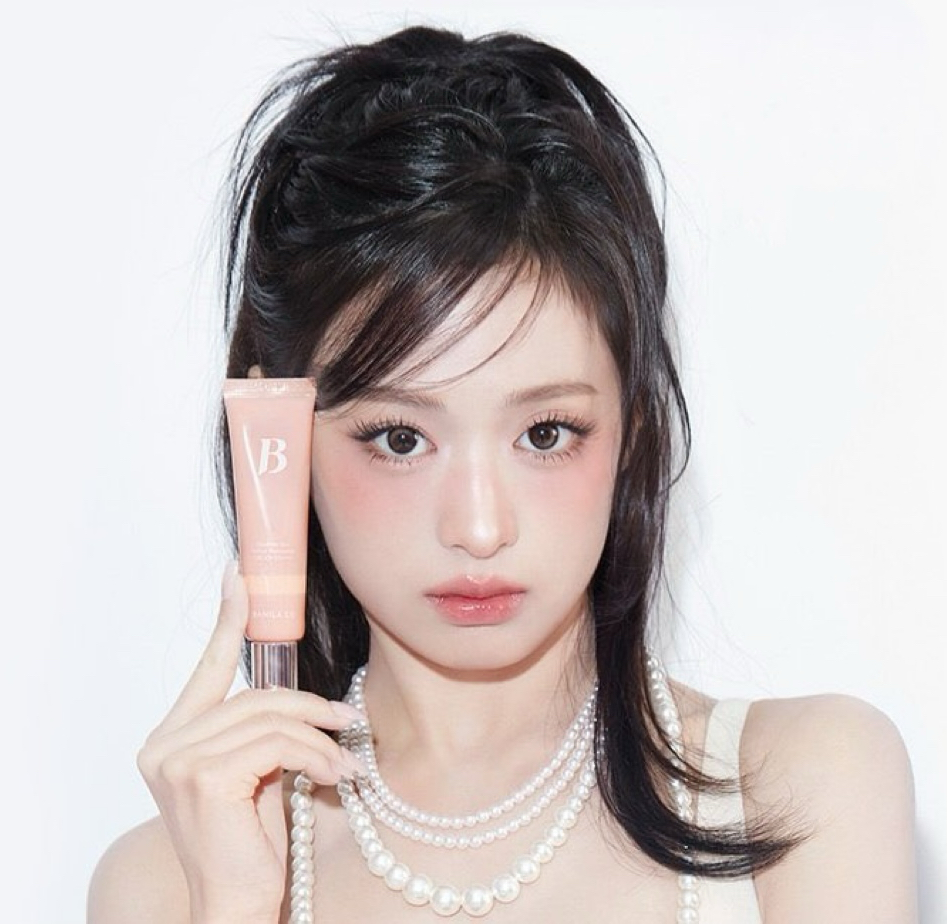 Latest photo of Ahyeon (BABYMONSTER)