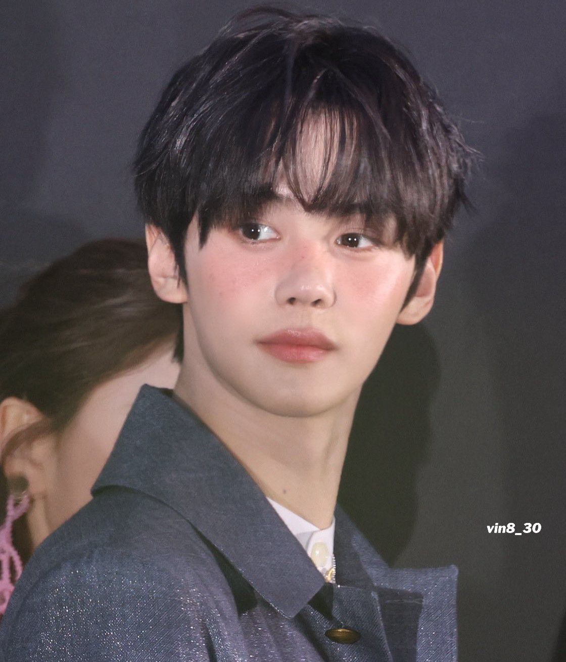 Recent activity shot of Kim Gyuvin (ZEROBASEONE)