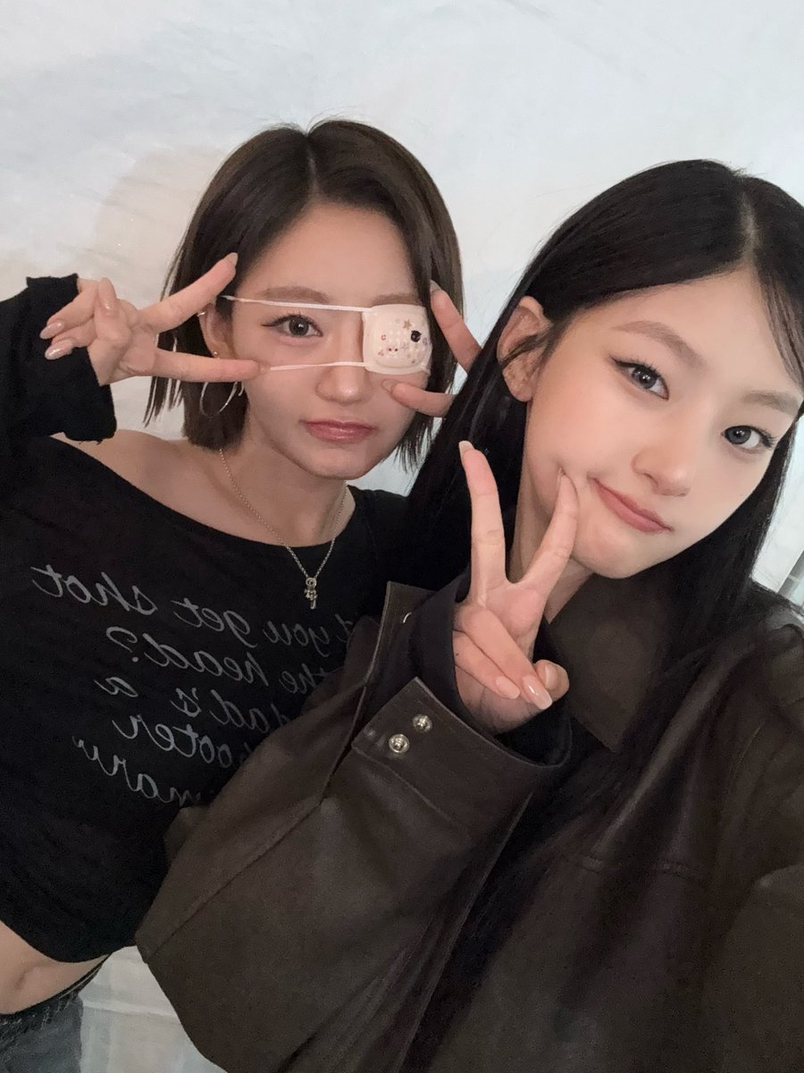 Latest photo of KISS OF LIFE