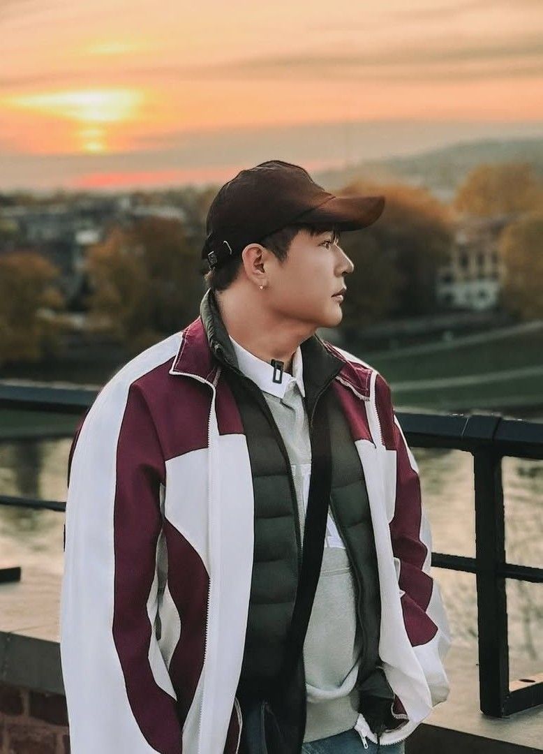 Behind-the-scenes cut of Shindong (Super Junior)