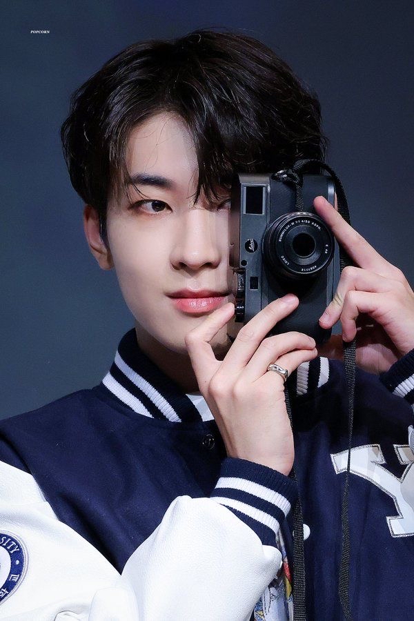 Recent activity shot of Wonwoo (SEVENTEEN)