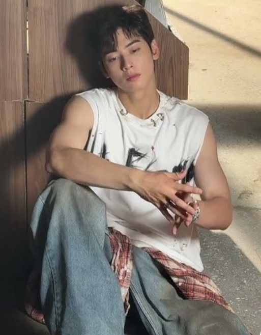 Behind-the-scenes cut of Eunwoo (ASTRO)