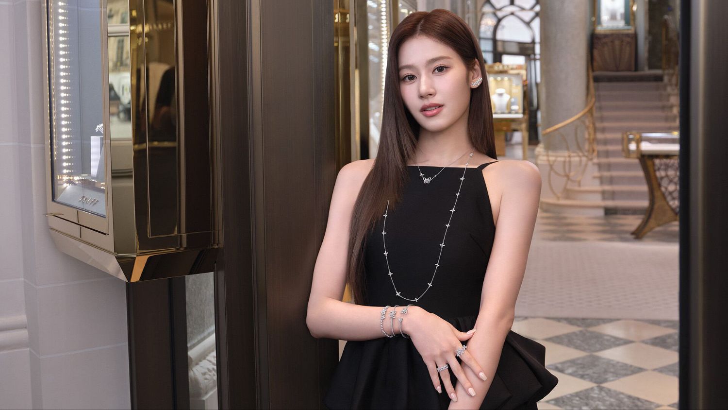 사나 (TWICE)의 비하인드 컷