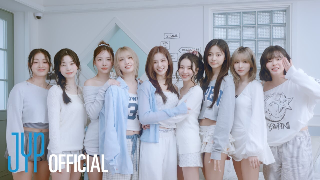 Momo (TWICE)的幕後花絮