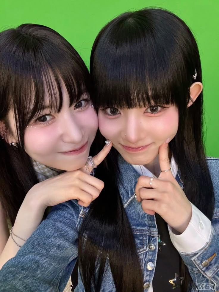 Behind-the-scenes cut of Kasahara Momona (ME:I)