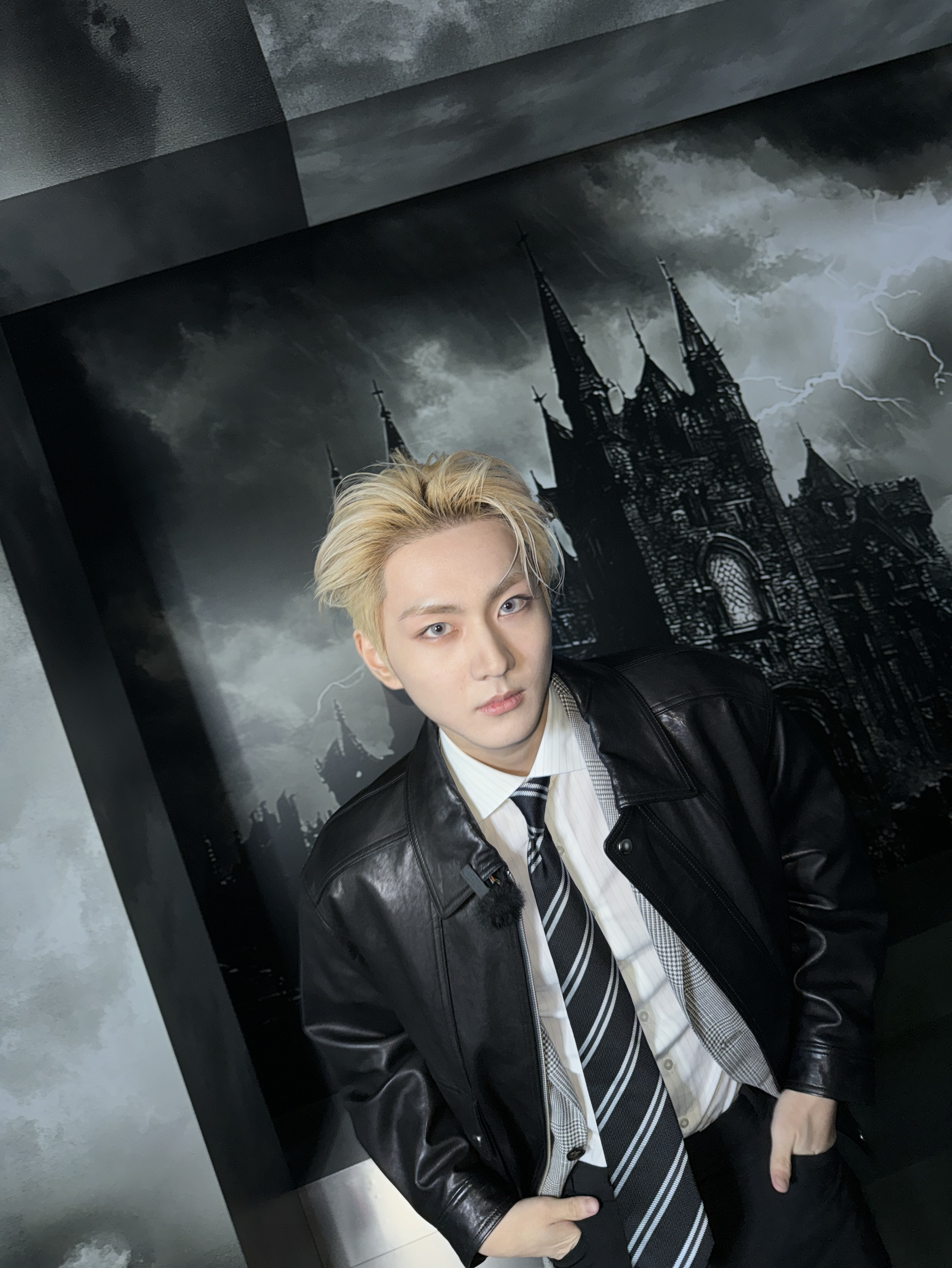 Latest photo of Jungwon (ENHYPEN)