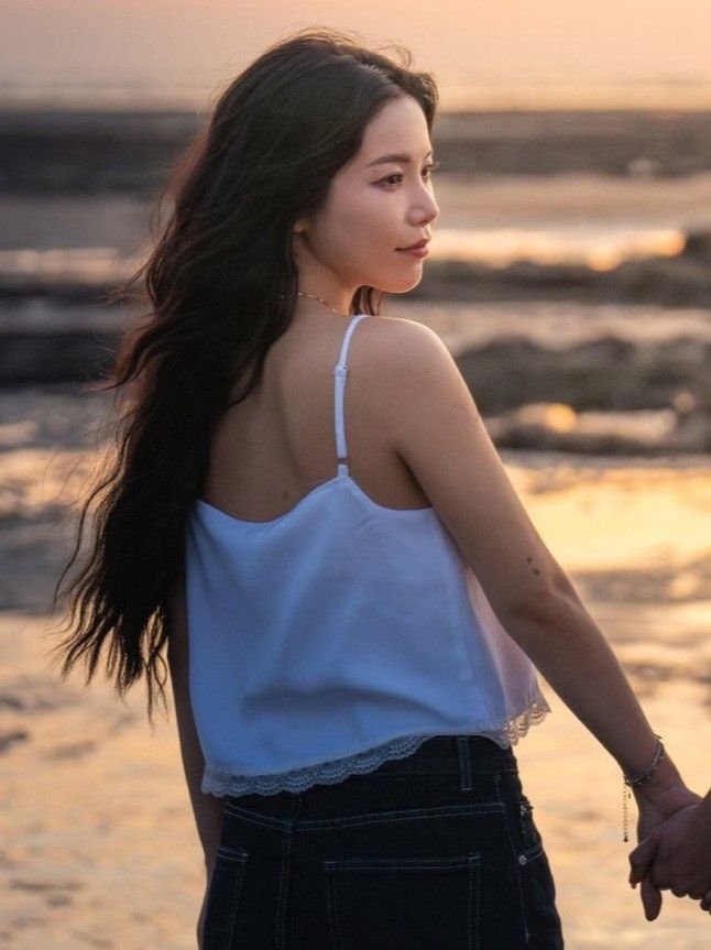 Behind-the-scenes cut of Solar (MAMAMOO)