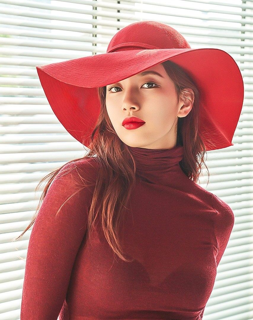 Foto aktivitas terbaru Suzy